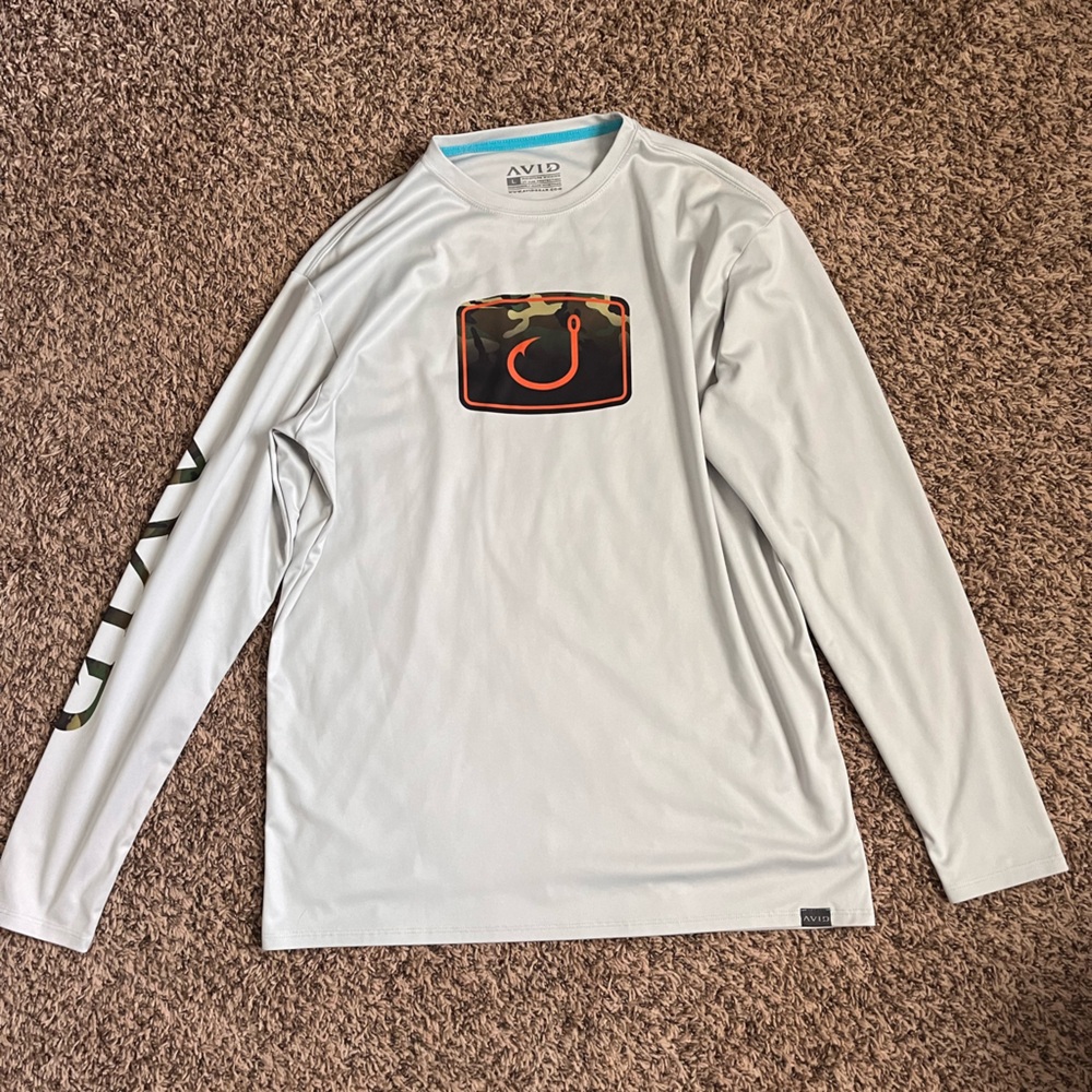 Men’s AVID fishing shirt